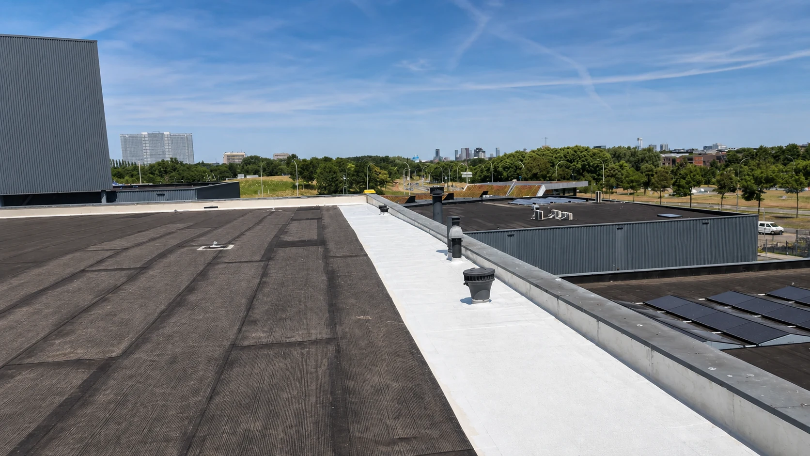 Lokale 2K-dakrenovatie bedrijfspand, projectinformatie voor PS-PUA-01